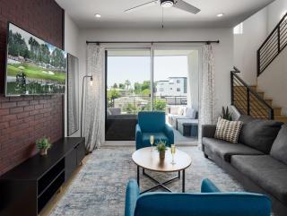 Thunderbird - 4 Units - Jacuzzi - In Old Town - 2