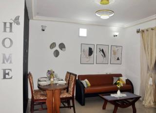 Charmant Douillet à Etoudi - 0