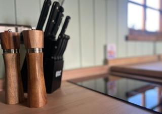 Stratford Bespoke Shepherd Hut - 4