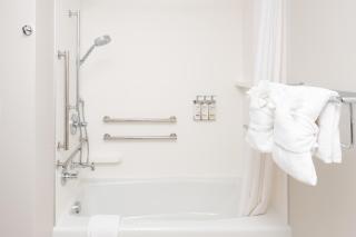 Holiday Inn Express & Suites Burlington - Mount Holly by IHG - 6