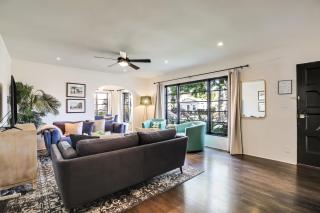 West Beach Villa 3 - 4