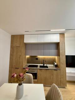 Iris Hillside Apartment - 6