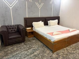 Ecr's Royal Elite - Chennai - 0