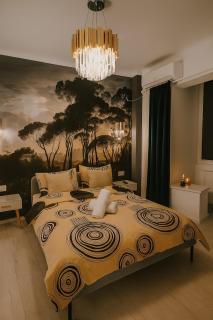 Golden Glow Studio - Elegant Retreat in Bucharest - 3