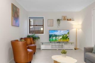 Lakeside Luxury Buff Point - 2