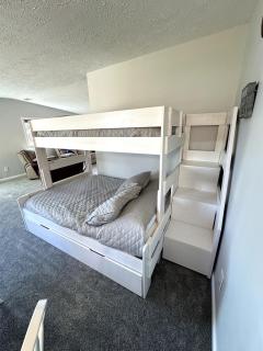 Lakefront Escape Dock Fire Pit Sleeps 14 - 1