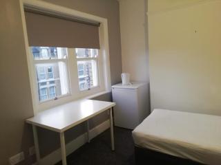 Green-Lodge Triple Double & Single Rooms Near LFC Anfield Free Street Parking 24-7 - 7