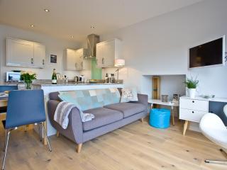 Curlew 4 - The Cove - 4