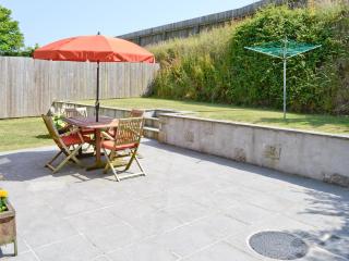 Little Content Farm Cottage - 9