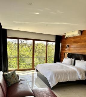 5-Bedroom Luxury Villa with Pool, Near Diani Beach - 1