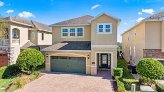 Sun-filled 6 Bdrm Home with Game Room at Encore - 7