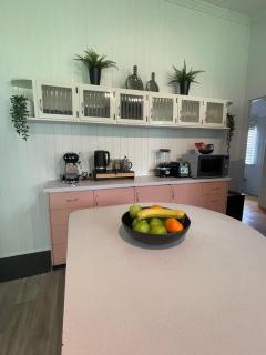 Wandal Haven On McKelligett 3 Bedrooms - 1 King 2 Doubles - Wifi - 6