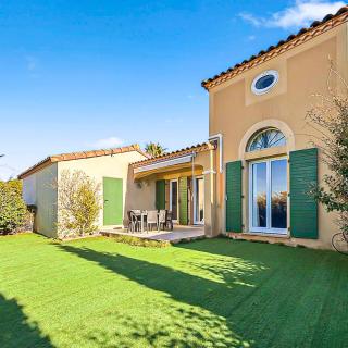 Piscine, Salle de Fitness, 8 pers et Parking - 0