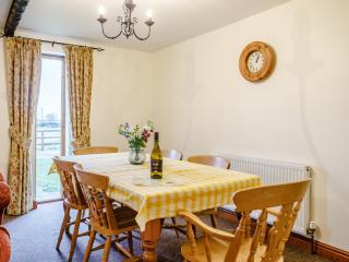 Archway Barn - E3864 - 3