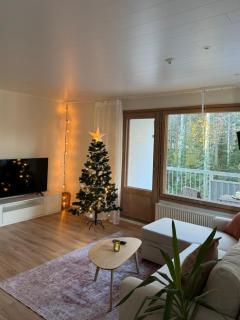 Cozy One-Bedroom Apartment with Sauna and Forest View - 7