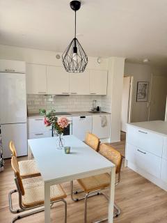 Cozy One-Bedroom Apartment with Sauna and Forest View - 4