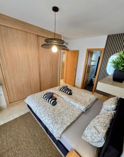 Hollywood Apartman - Sun, Relax & Golf - 1