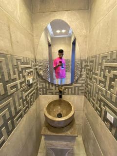 شقه فندقيه علي بعد خطوات من النيل بالمهندسين - 4