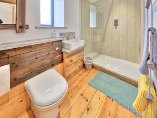 Madeline Angevine - Ukc3208 - 1