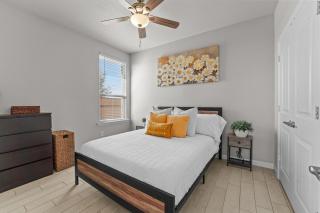 Luxury 3BR House near Airport in Midland TX - 8