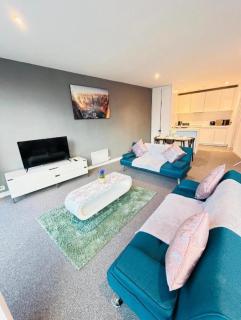 Birmingham City Centre, 1-Bedroom apartment - 5 min walk from New Street Station - 6