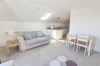 Stable Barn Apartment - 6