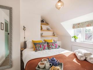 Rosemary Cottage - 1