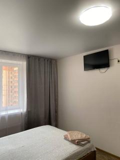 Квартира на Запорожском шоссе Дафи Космическая Тополь - Dnipro - 1