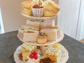 Riverside Cottage - 2