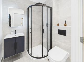 Pristine Home • Near Station, Pantiles & Calverley - 6