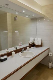 Akros Suites Quito, Habitaciones Privadas con Baño - 7