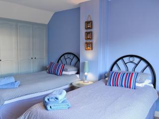 Harbour Cottage - 2