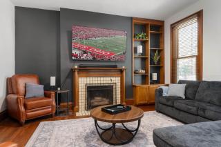 Short North Luxury 4BR Free Parking & Fire Pit - 9