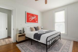 Short North Luxury 4BR Free Parking & Fire Pit - 5