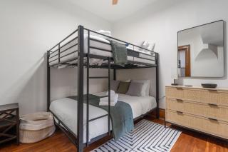 Short North Luxury 4BR Free Parking & Fire Pit - 2