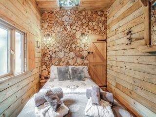 The Retreat - Uk50421 - 3