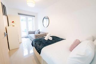 2 Bedrooms Ground Floor Flat With Private Garden - 5