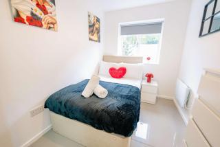 2 Bedrooms Ground Floor Flat With Private Garden - 9