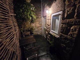 Cozy tucked-away Barn conversion in Matlock Green - 5