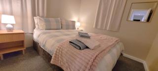 Central Blenheim Character Bach - Wifi, Laundry - 6