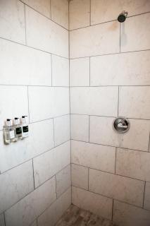 Beautiful Pet-Friendly Cottage with Outdoor Fireplace for a Wonderful Escape in Nature near Austin, Texas - 3