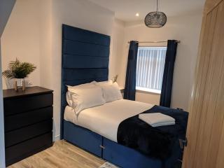 Dream101, Luxury 2 Bedroom apartment - free parking - 9