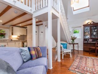 Wisteria Lodge - Cottage - 4