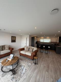 Stylish Cosy Stunning View Villa in Kirkwall, Free Parking and WiFi - 2