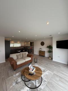 Stylish Cosy Stunning View Villa in Kirkwall, Free Parking and WiFi - 3