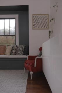 Steps from Live Music Venues-Guest Room Extended Stays - 4