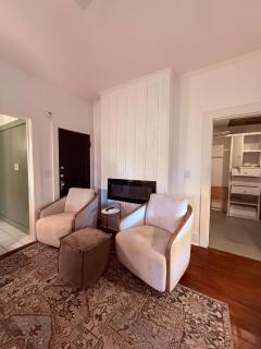 Peaceful Guest Suite with Microwave & Fridge - 4