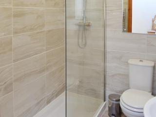 Shyre Stable - 18437 - 4