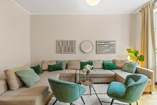 Designer Flat I 5 Minutes to Metro I Fast Wifi - 3