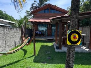 Chalé de Madeira, a 60m do mar em condomínio - 2